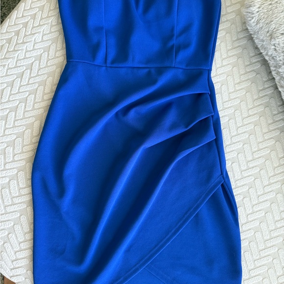 Elegant Blue Dress - Picture 1 of 4